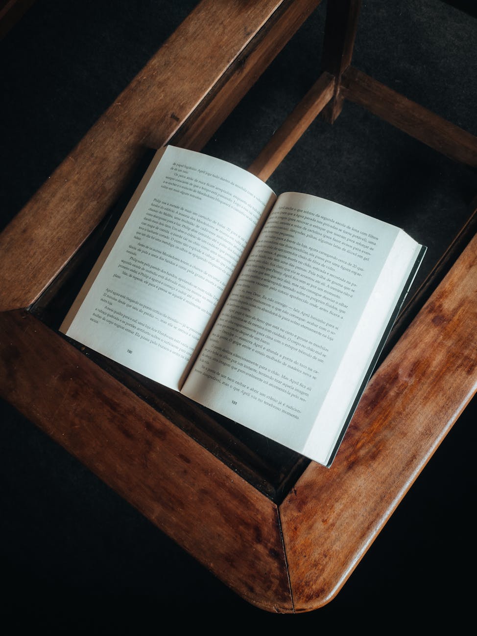 How to Write a Book Synopsis with Sample